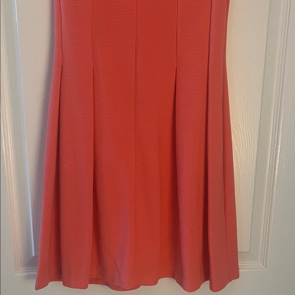 Elegant Coral Sleeveless Dress - Picture 3 of 7